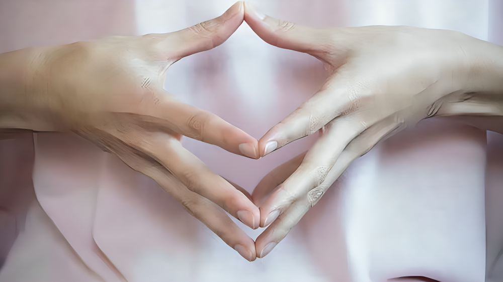 Hakini Mudra comes in. More than a cool hand pose, this ancient yoga form is a powerful tool in helping improve your mental clarity and concentration